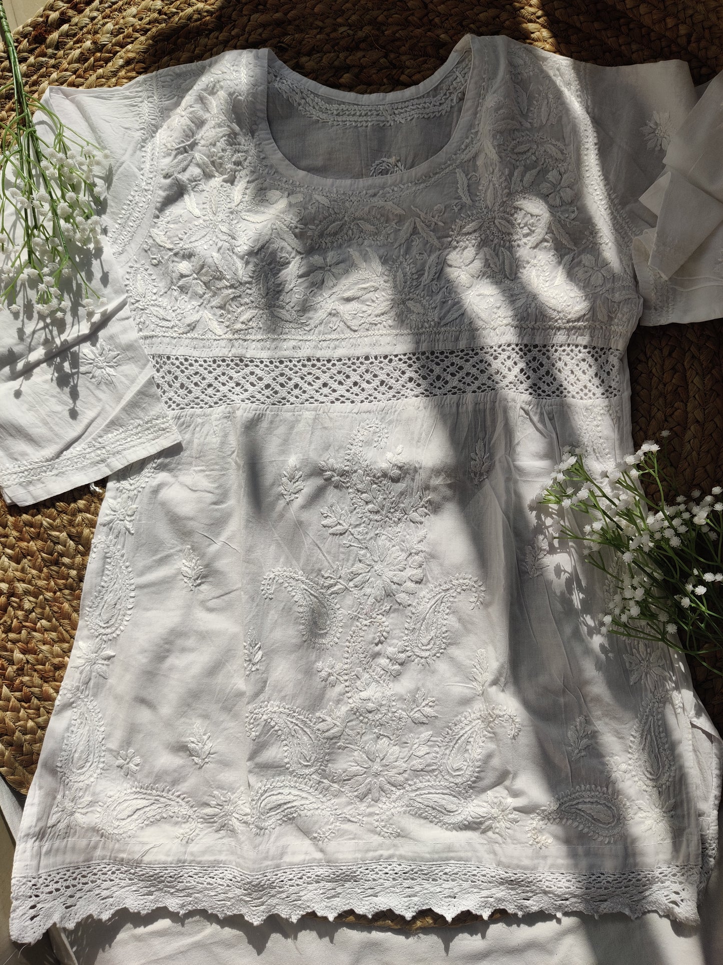 Zoha White Chikankari Short Kurta