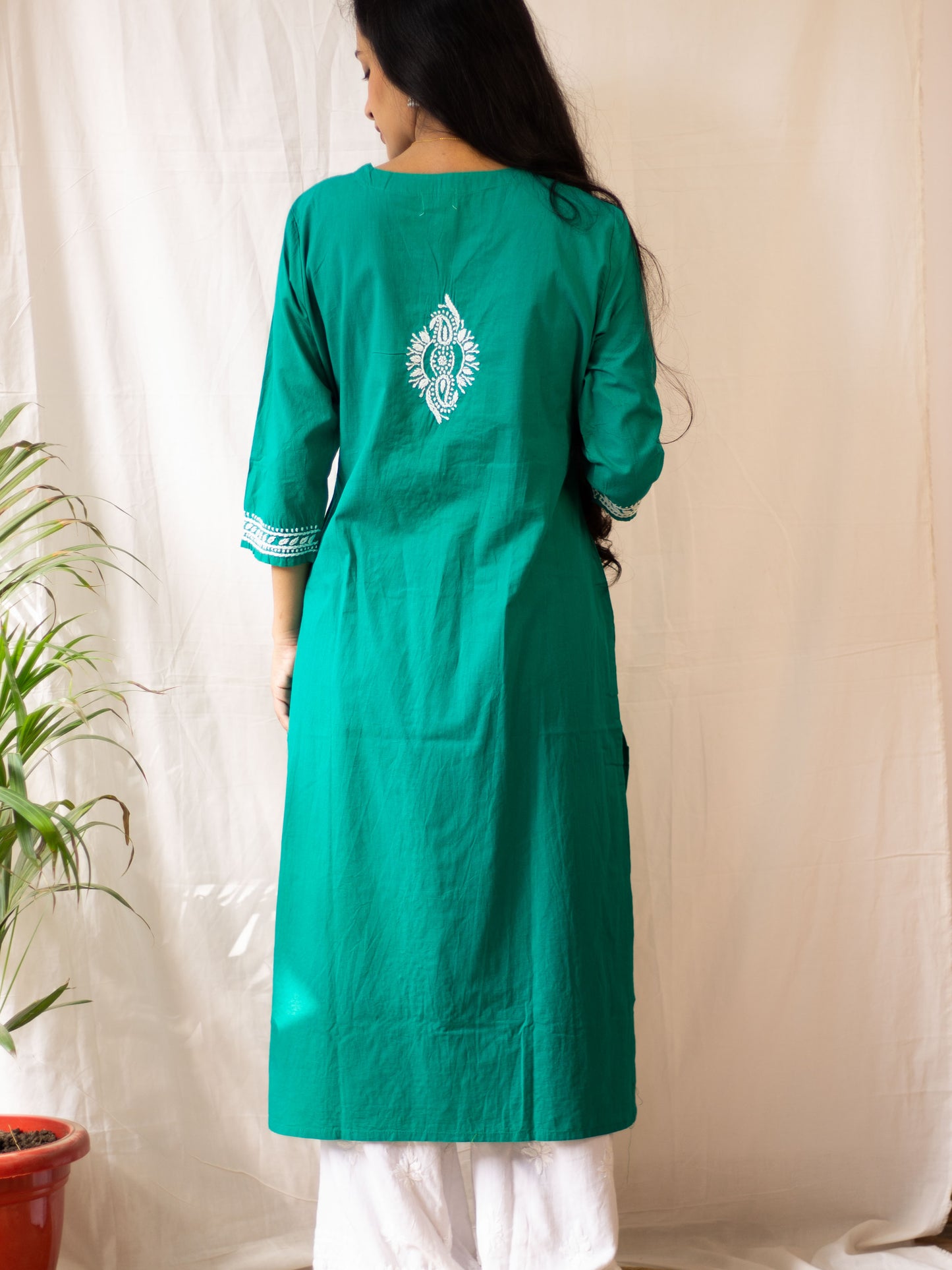 Maisha 100% Cotton Chikankari Kurti (Green)