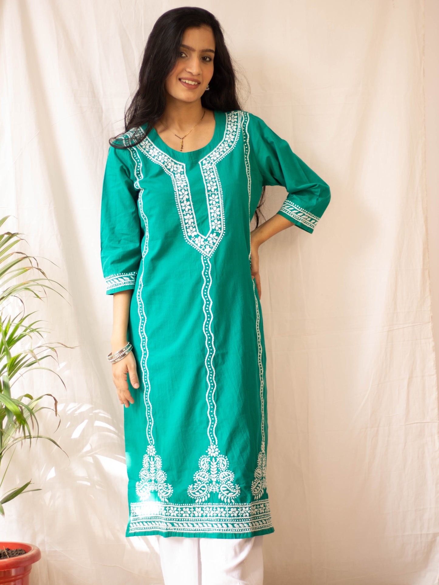 Maisha 100% Cotton Chikankari Kurti (Green)