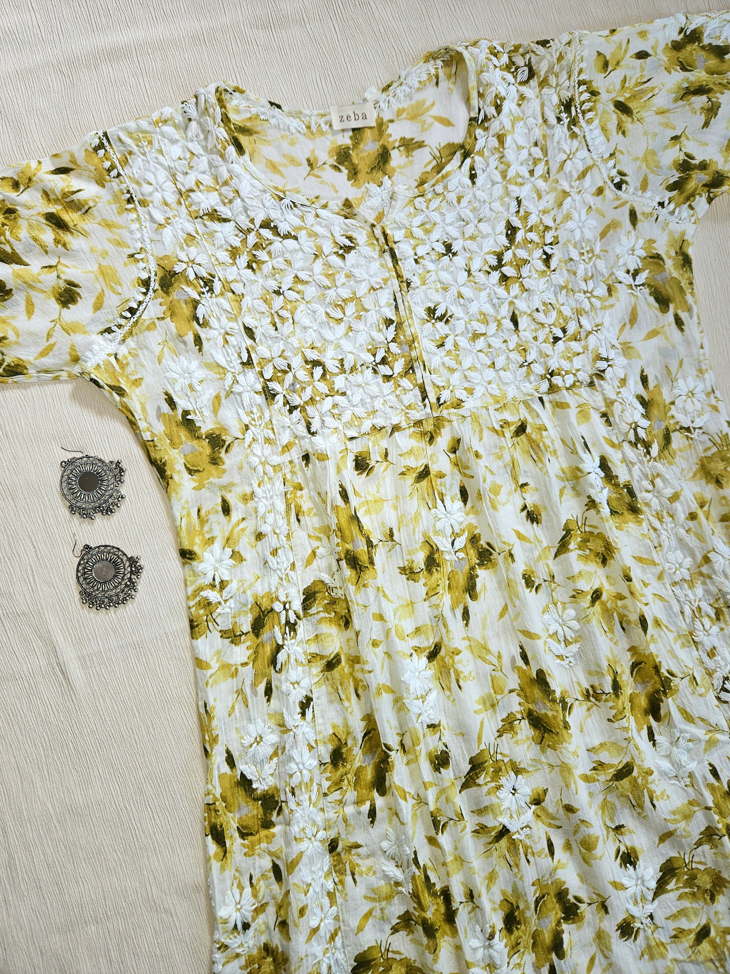 izhaar chikankari green printed kurti close up